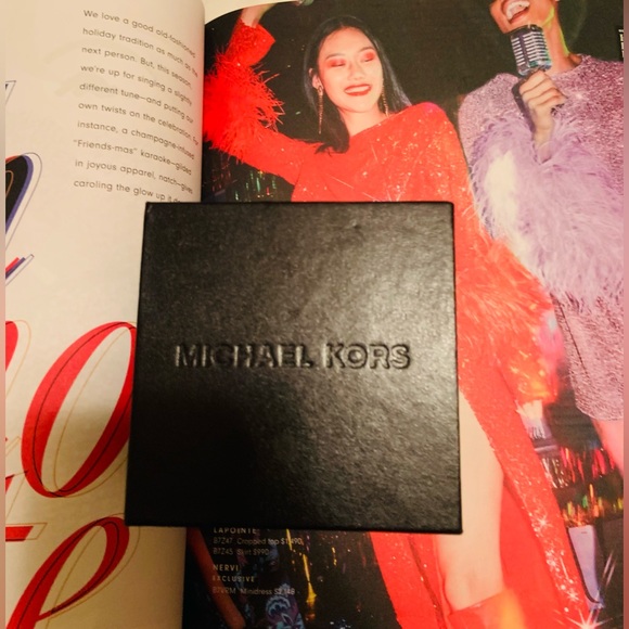 Michael Kors Silver Watch with Rose Face - Picture 10 of 10